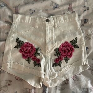 Flower patch shorts